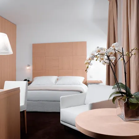 Alzinn Hotel Hesperange