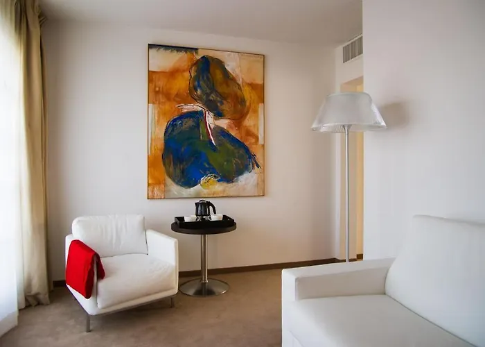 Alzinn Hotel Hesperange